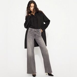 NWT! White House Black Market Mid Rise Wide Leg Women's Jeans Size 4